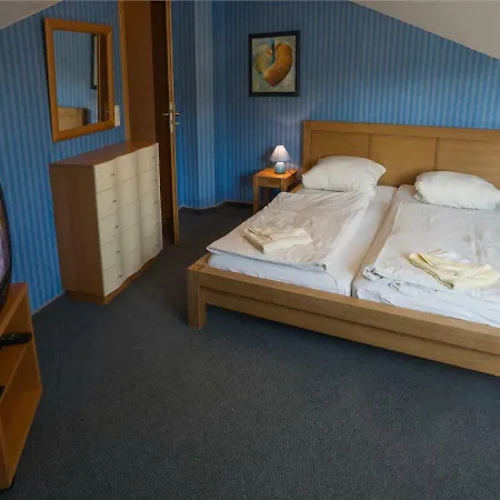 An Der Pappelwende *